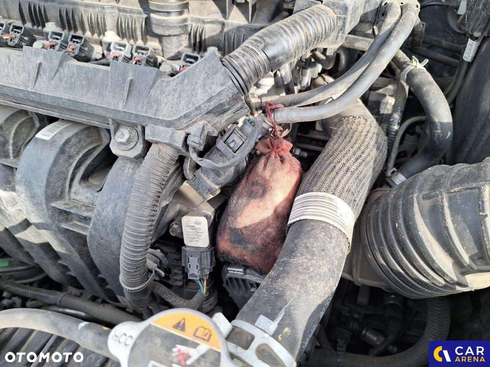 Hyundai i30 1.5 DPI Classic + - 15