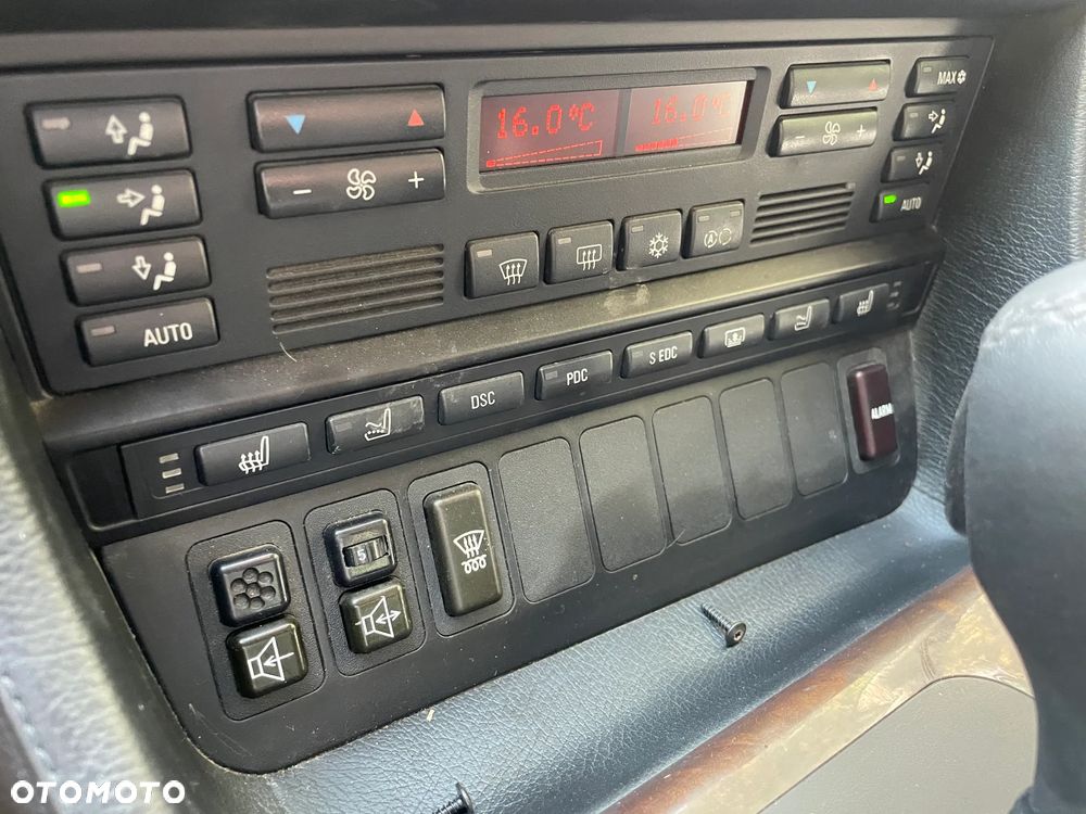 BMW Seria 7 - 23
