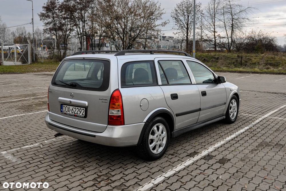 Opel Astra - 4