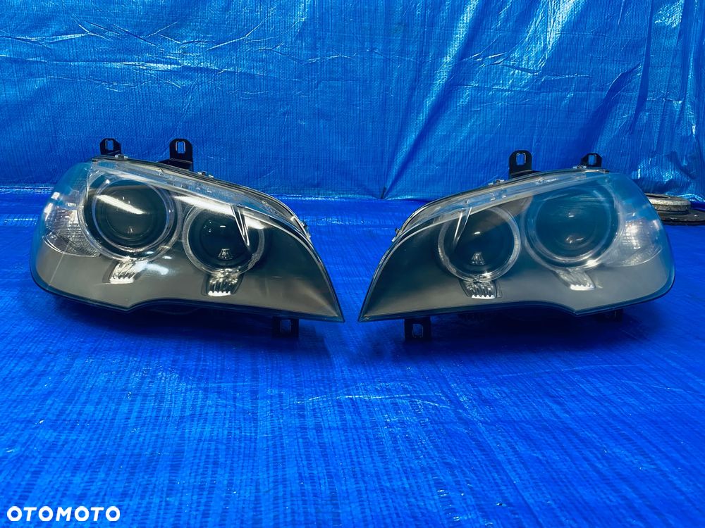REFLEKTOR LAMPA LEWA PRAWA LEWY PRAWY PRZÓD PRZEDNIA XENON KSENON BI-XENON NIESKRĘTNY LCI BMW X5 E70 LIFT 11R ; 7240787 7240788 63117240787 63117240788 ORYGINAŁ EUROPA - 4