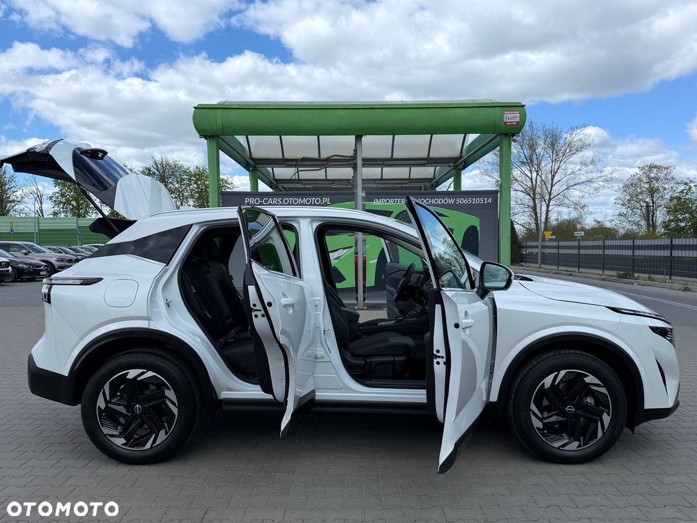 Nissan Qashqai 1.3 DIG-T N-Connecta DCT - 16
