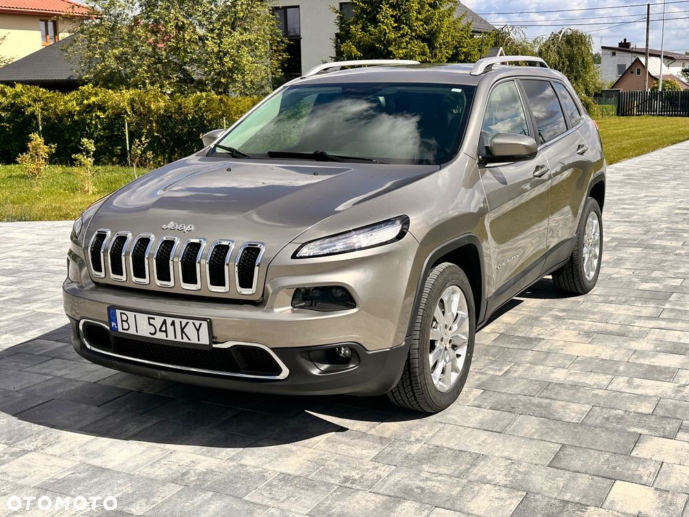 Jeep Cherokee - 8