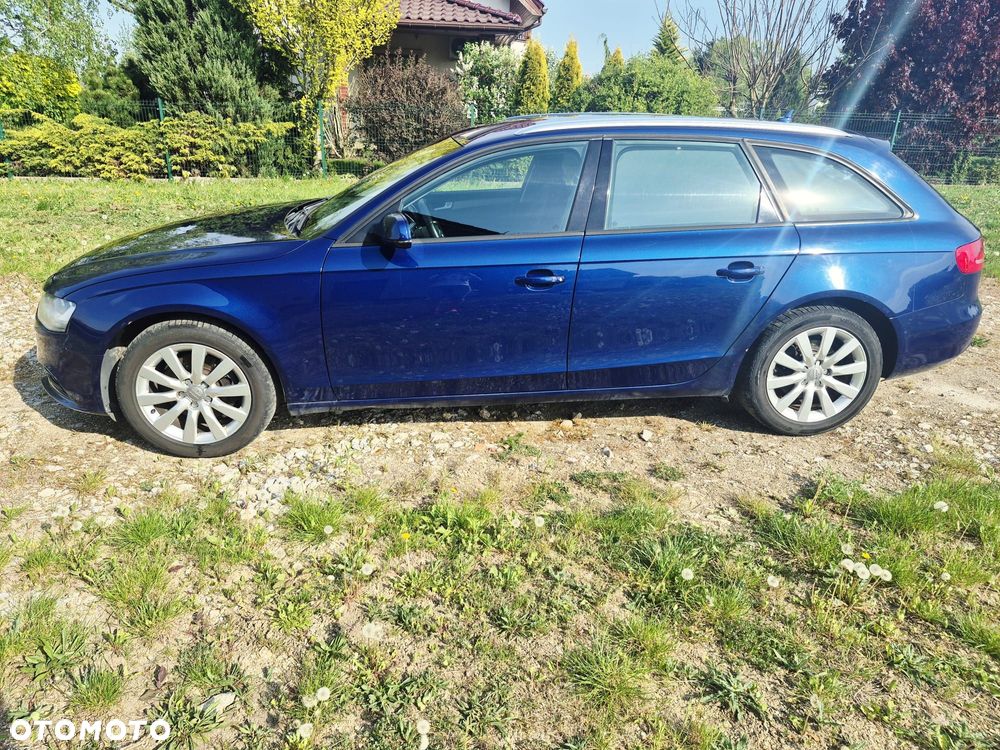 Audi A4 Avant 2.0 TDI DPF Ambiente - 3