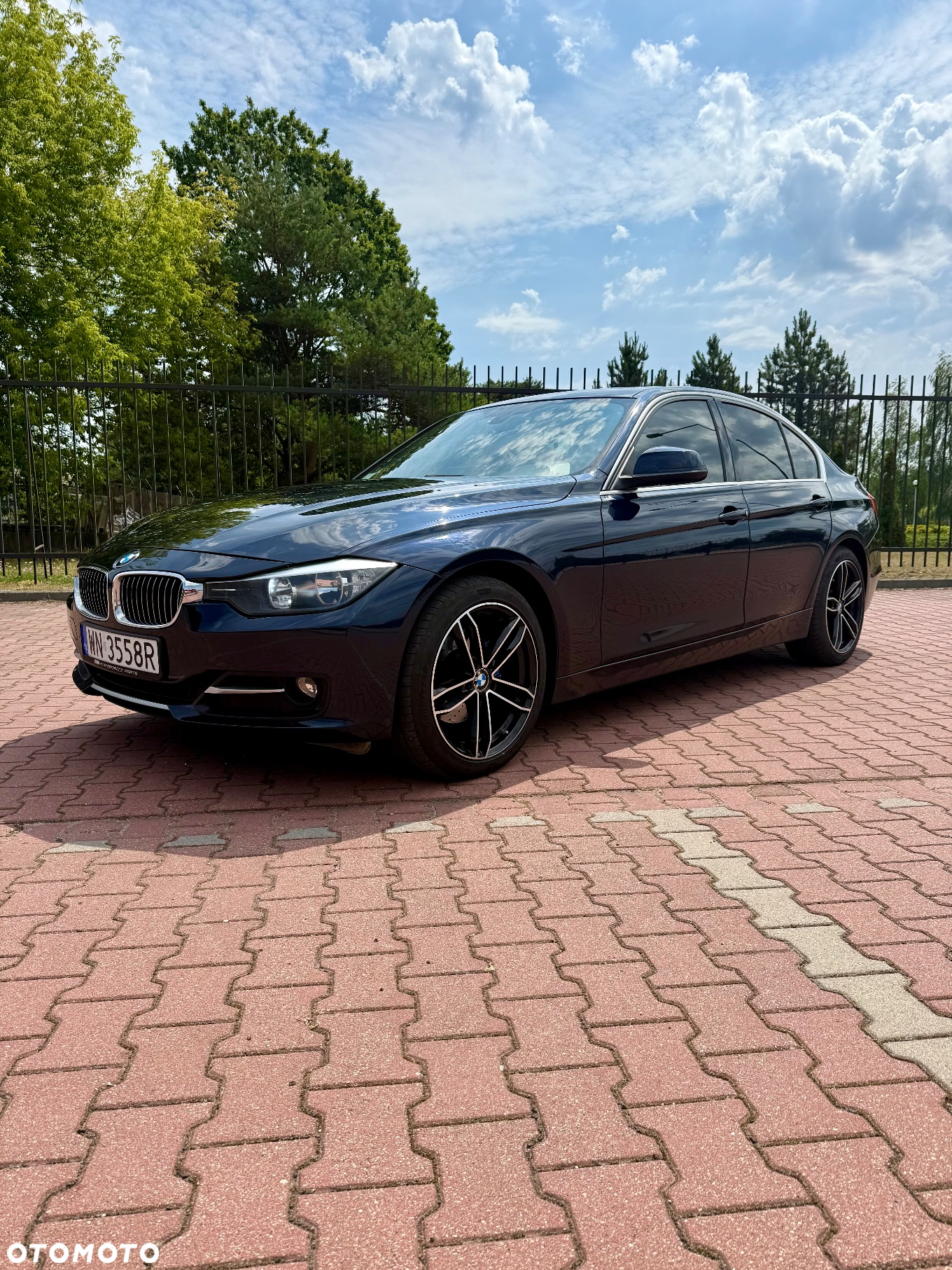 BMW Seria 3 320i xDrive - 2