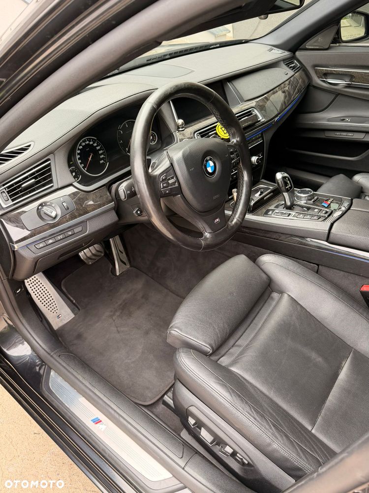 BMW Seria 7 740Li - 10