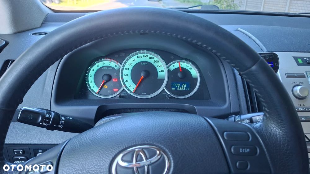 Toyota Corolla Verso 1.8 Sol - 11