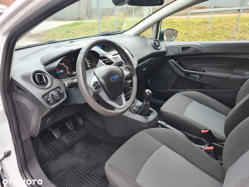 Ford Fiesta 1.6 TDCI Champions Edition - 10