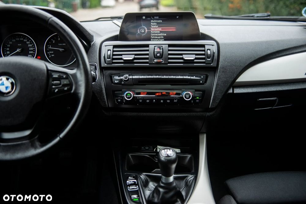 BMW Seria 1 118i Sport Line - 33