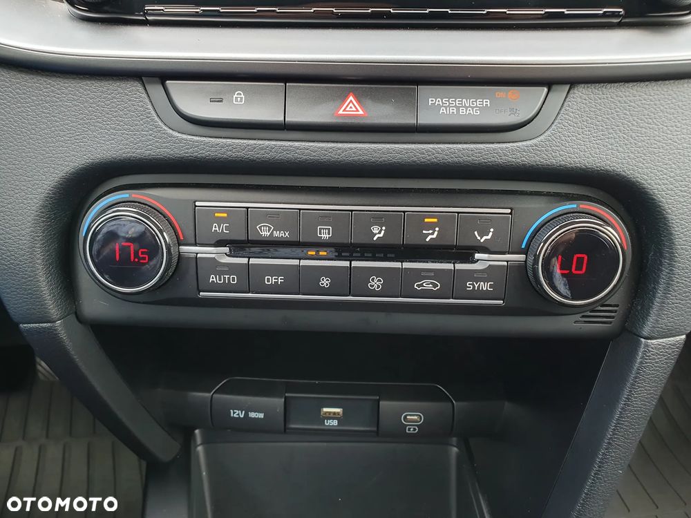 Kia Ceed 1.5 T-GDI M - 37