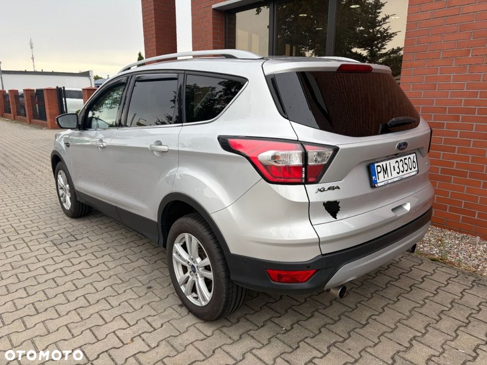 Ford Kuga 1.5 EcoBoost 2x4 Trend - 4