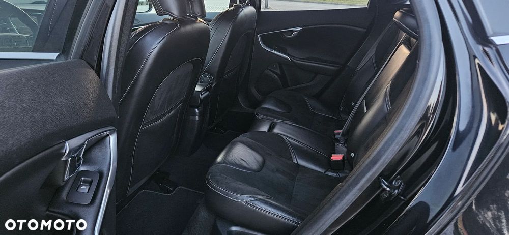 Volvo V40 T3 R-Design Summum - 7