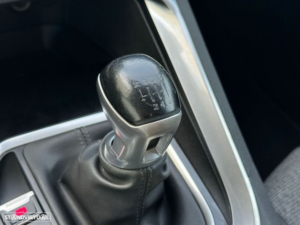 Peugeot 3008 1.5 BlueHDi Allure - 26