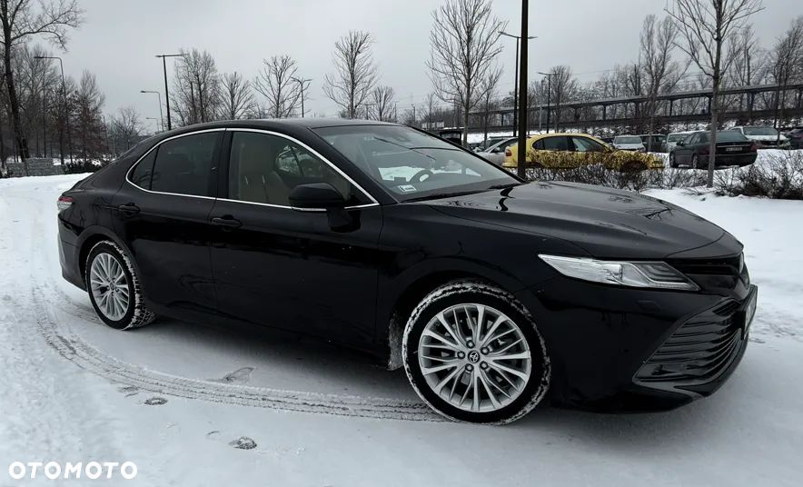 Toyota Camry 2.5 Hybrid Executive CVT - 1