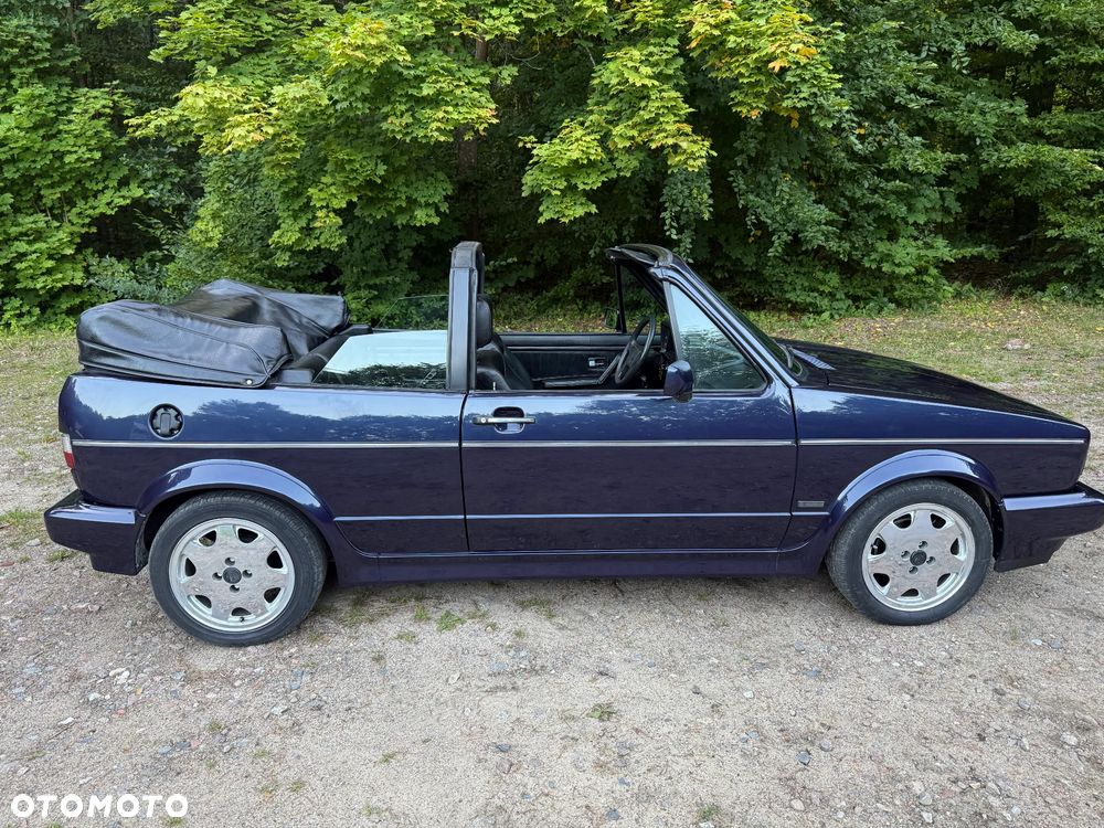Volkswagen Golf - 22