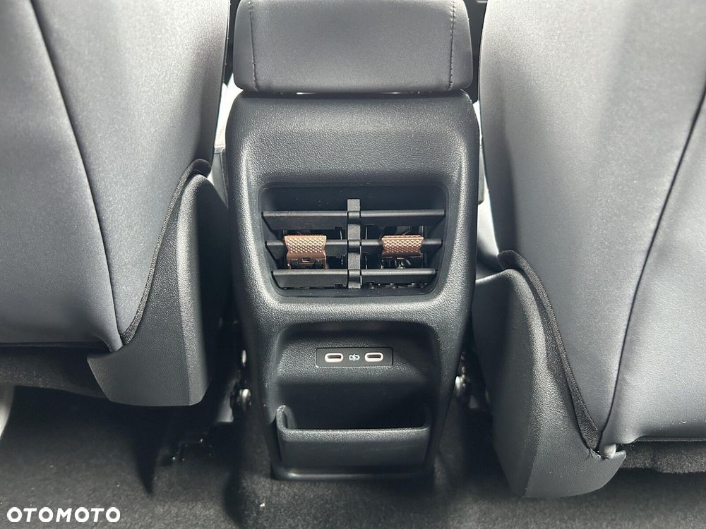Cupra Raval 52kWh Dynamic - 32