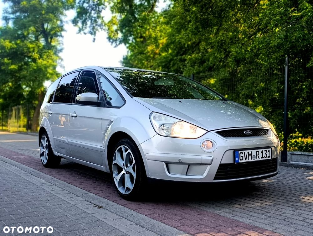 Ford S-Max - 10
