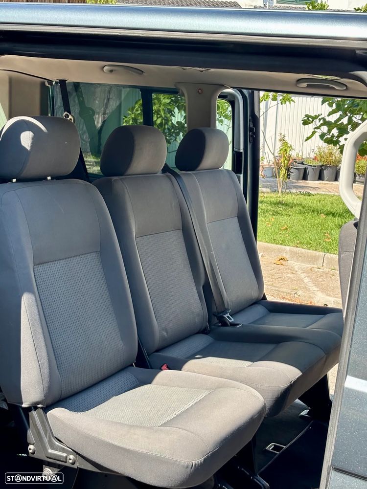 VW Caravelle 2.5 TDi Extra AC 9L - 10