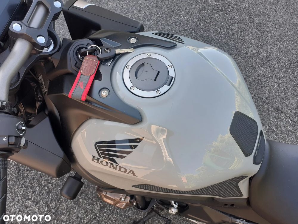 Honda CB - 6