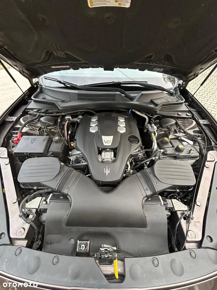 Maserati Quattroporte - 23