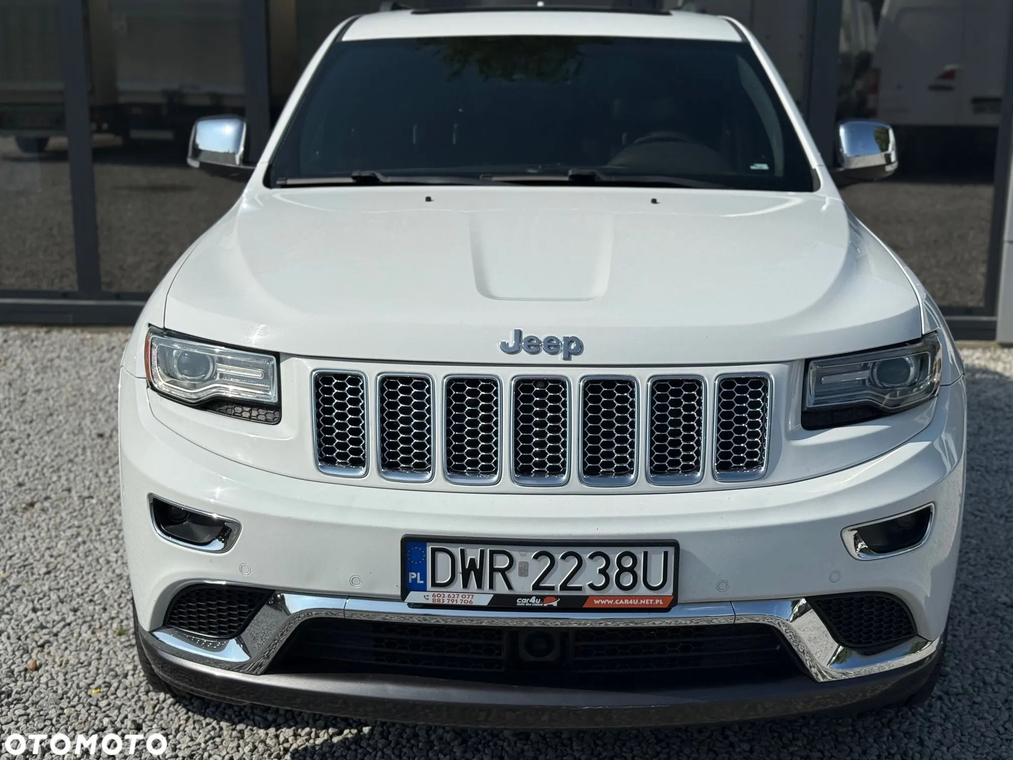 Jeep Grand Cherokee 5.7 V8 HEMI 4WD Automatik Summit - 2