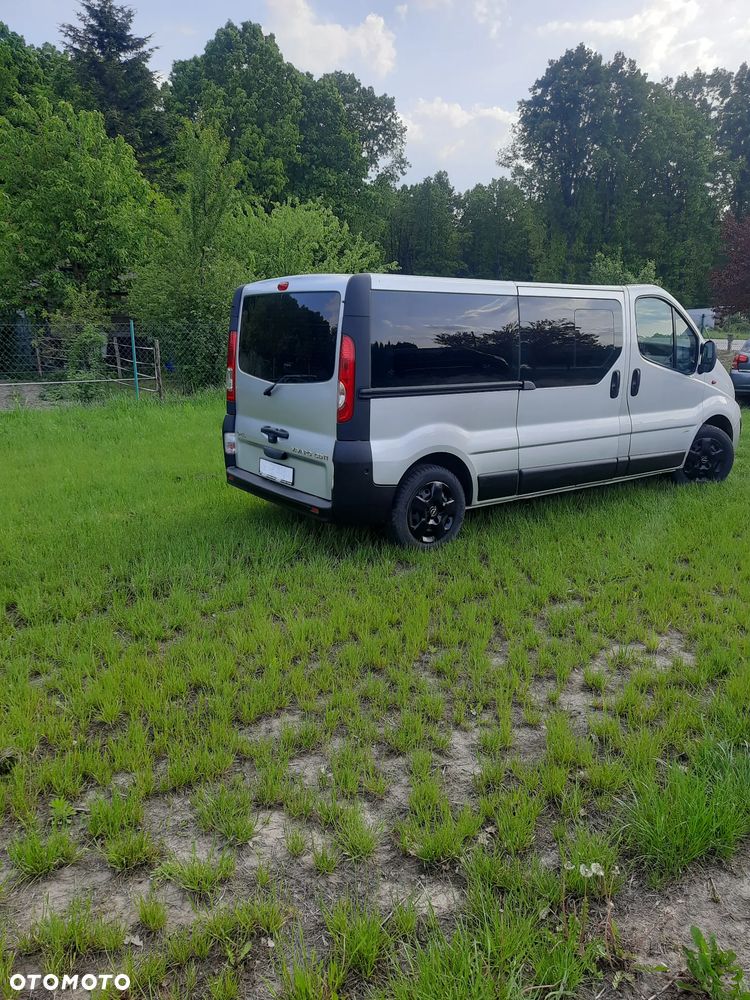 Opel Vivaro L2H1 2.9t Essentia - 4
