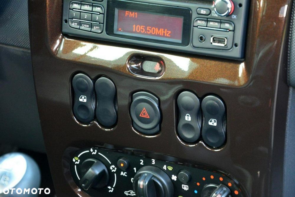 Dacia Duster 1.6 16V 105 4x2 Prestige - 28