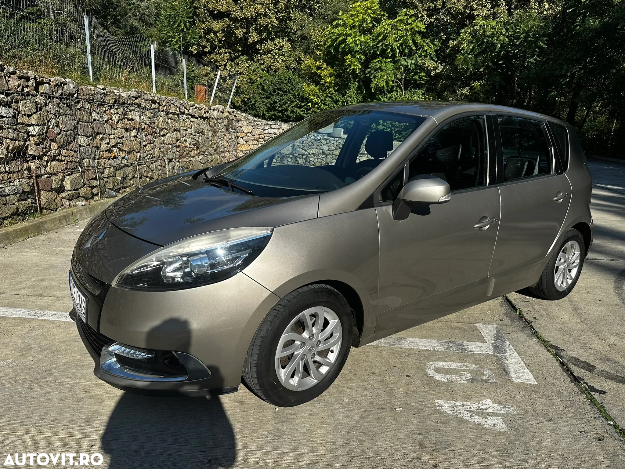 Renault Scenic - 11