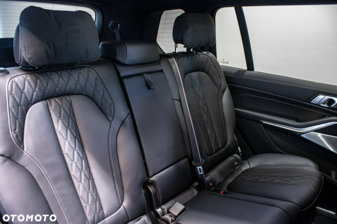 BMW X7 - 9