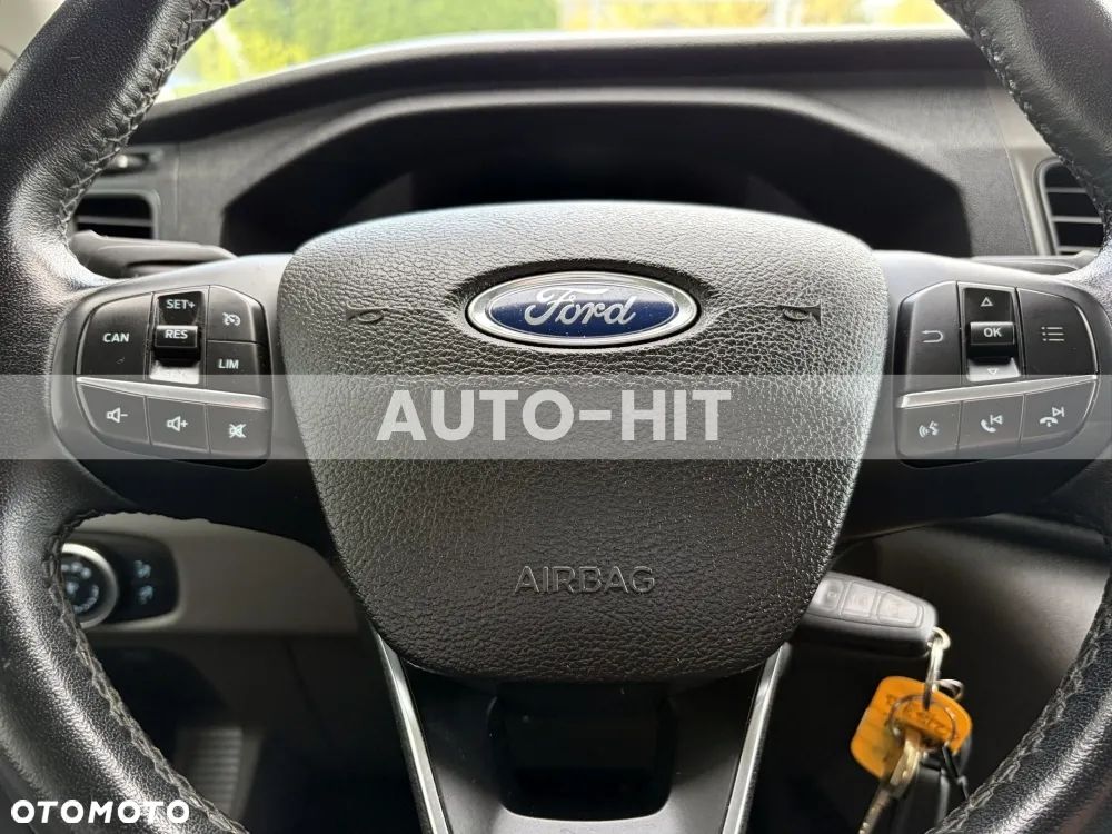 Ford Transit - 27