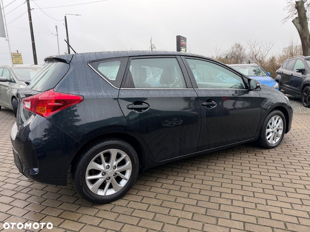 Toyota Auris 2.0 D-4D Edition - 9