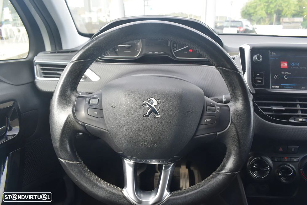 Peugeot 208 1.2 PureTech Style - 8