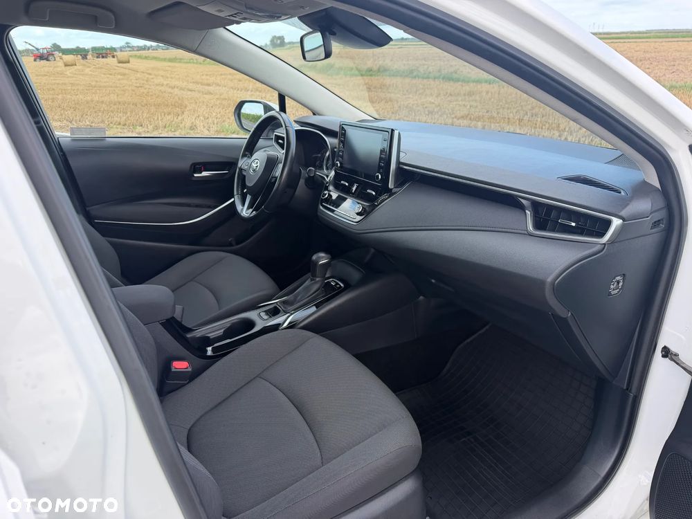 Toyota Corolla - 10