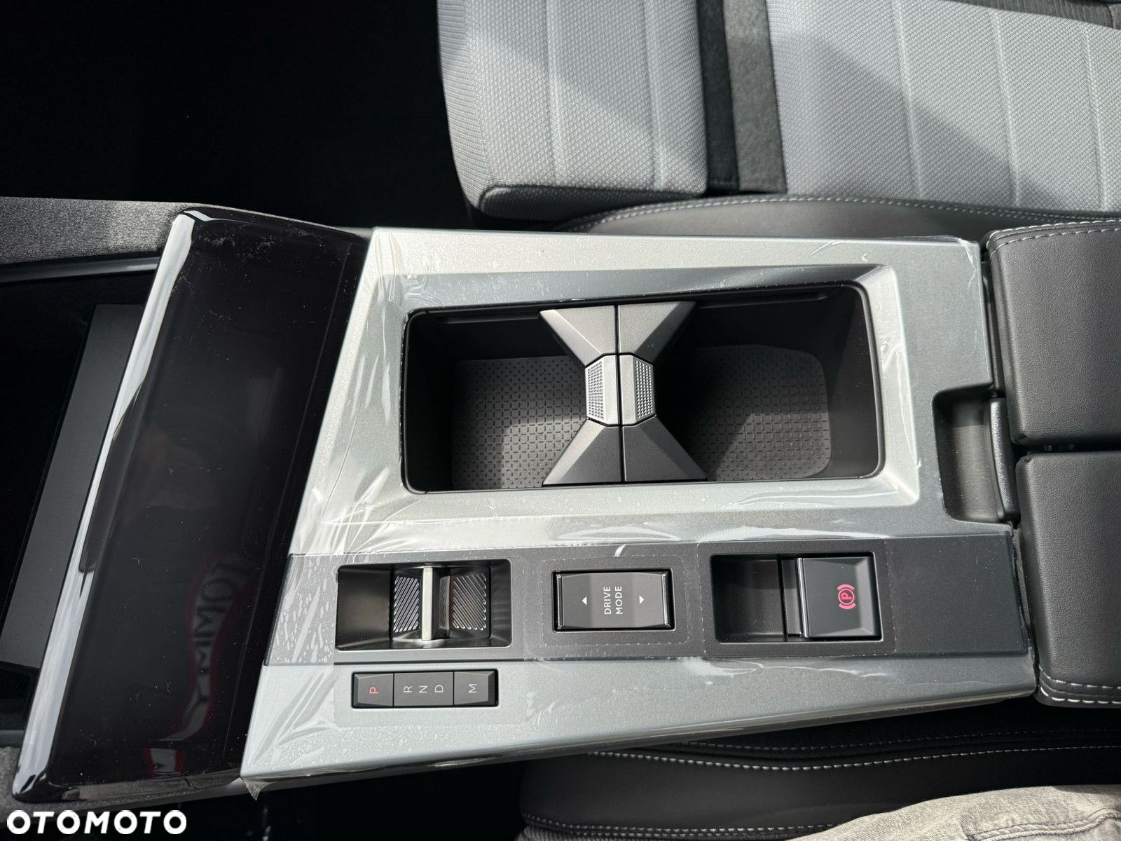 Opel Grandland - 25