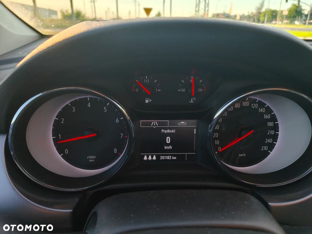 Opel Astra 1.4 T Enjoy - 7