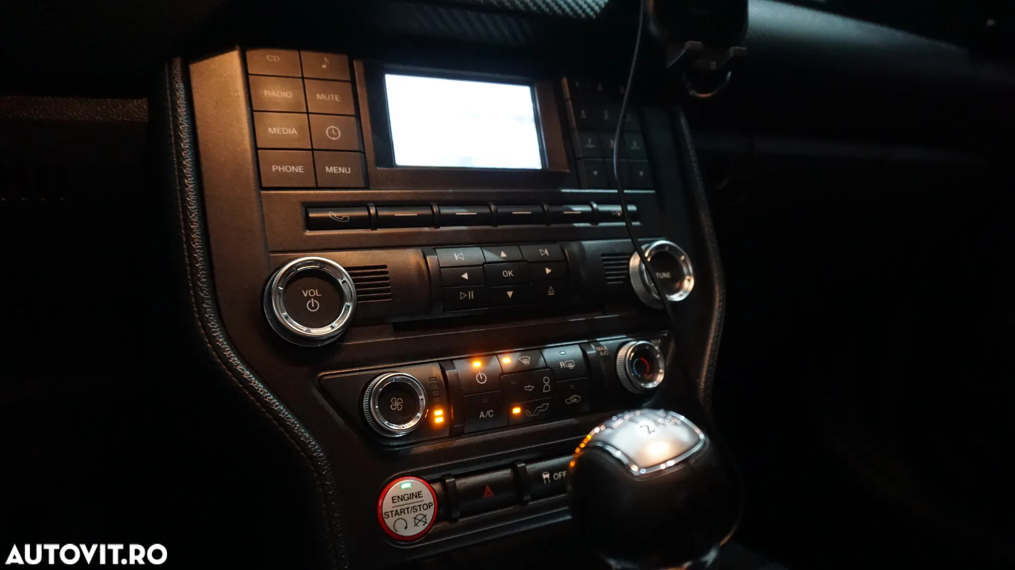 Ford Mustang - 22