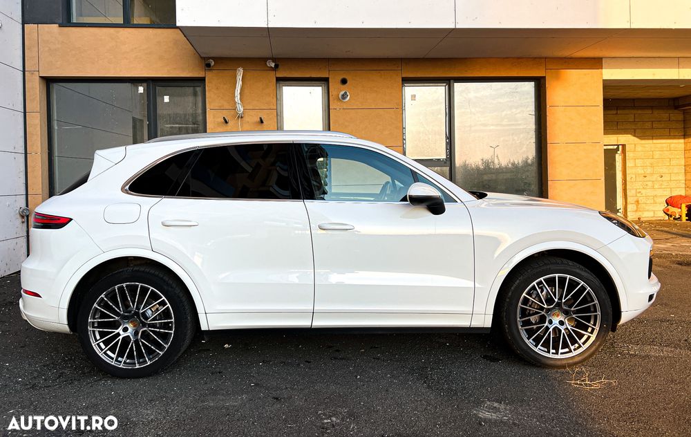 Porsche Cayenne - 3