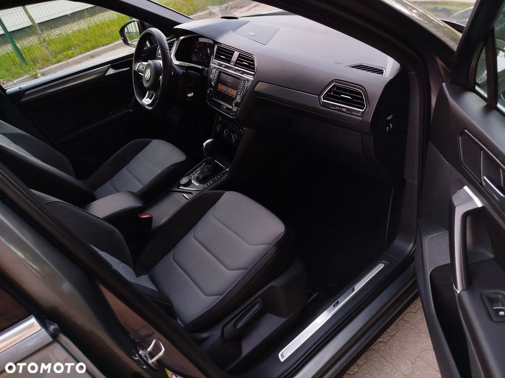 Volkswagen Tiguan 2.0 TDI SCR 4Motion DSG IQ.DRIVE - 19