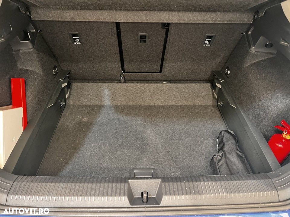 Volkswagen T-Roc - 28