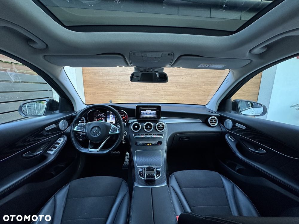 Mercedes-Benz GLC 250 4Matic 9G-TRONIC AMG Line - 20