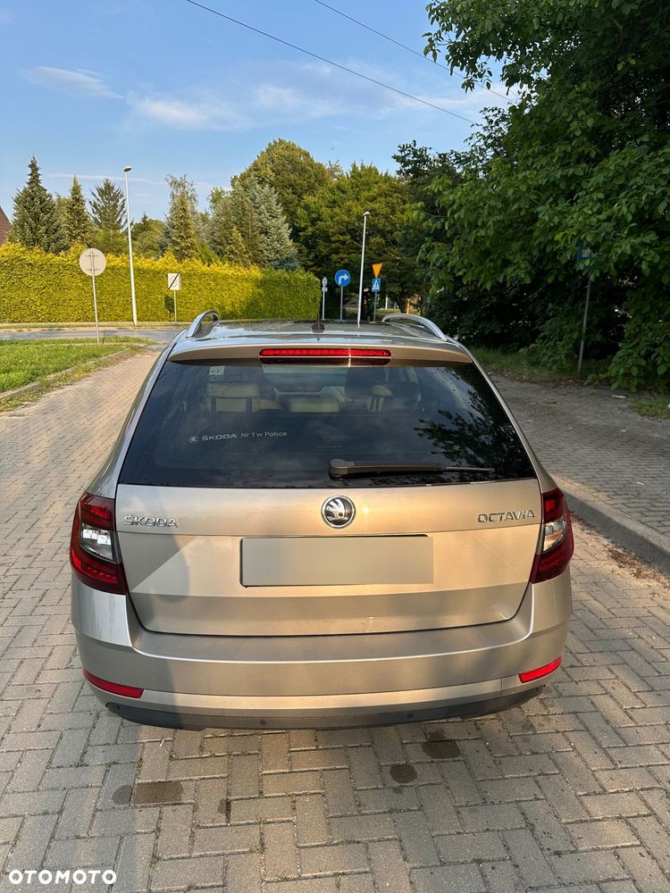 Skoda Octavia 1.5 TSI ACT Style DSG - 4