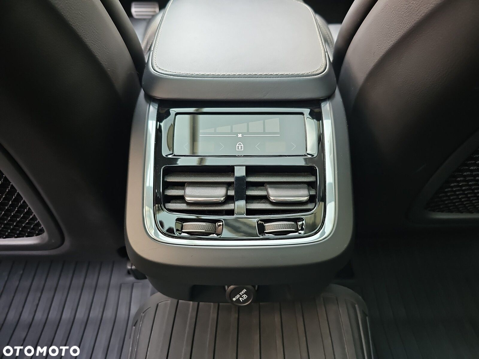 Volvo V90 - 27