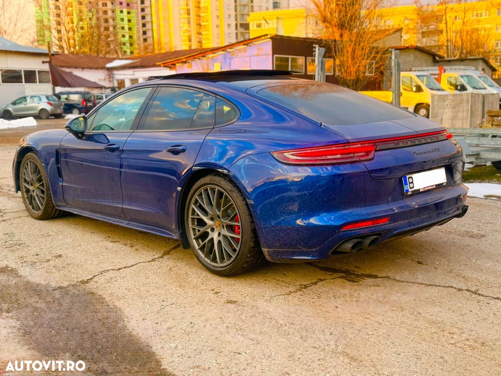 Porsche Panamera - 12