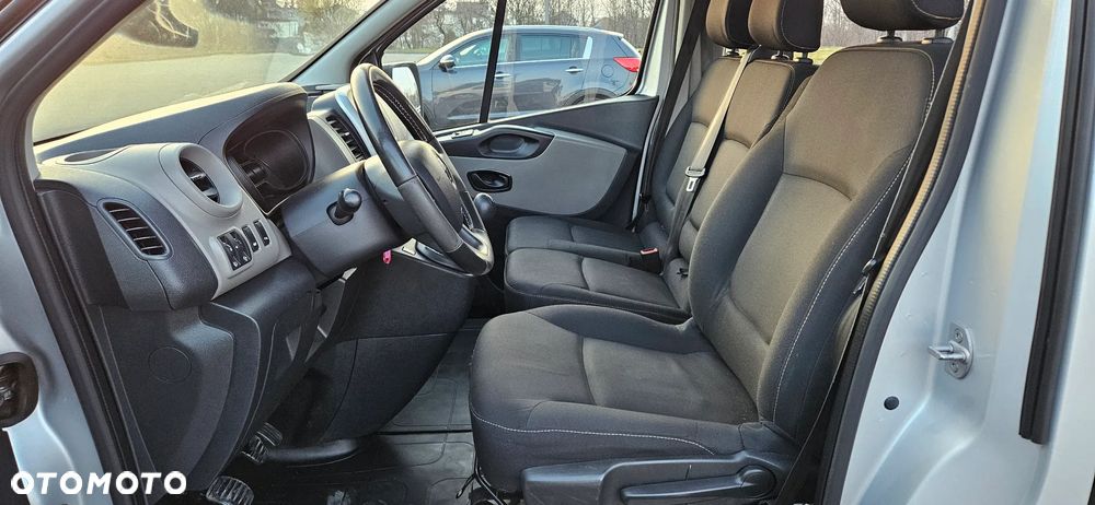Renault TRAFIC - 9