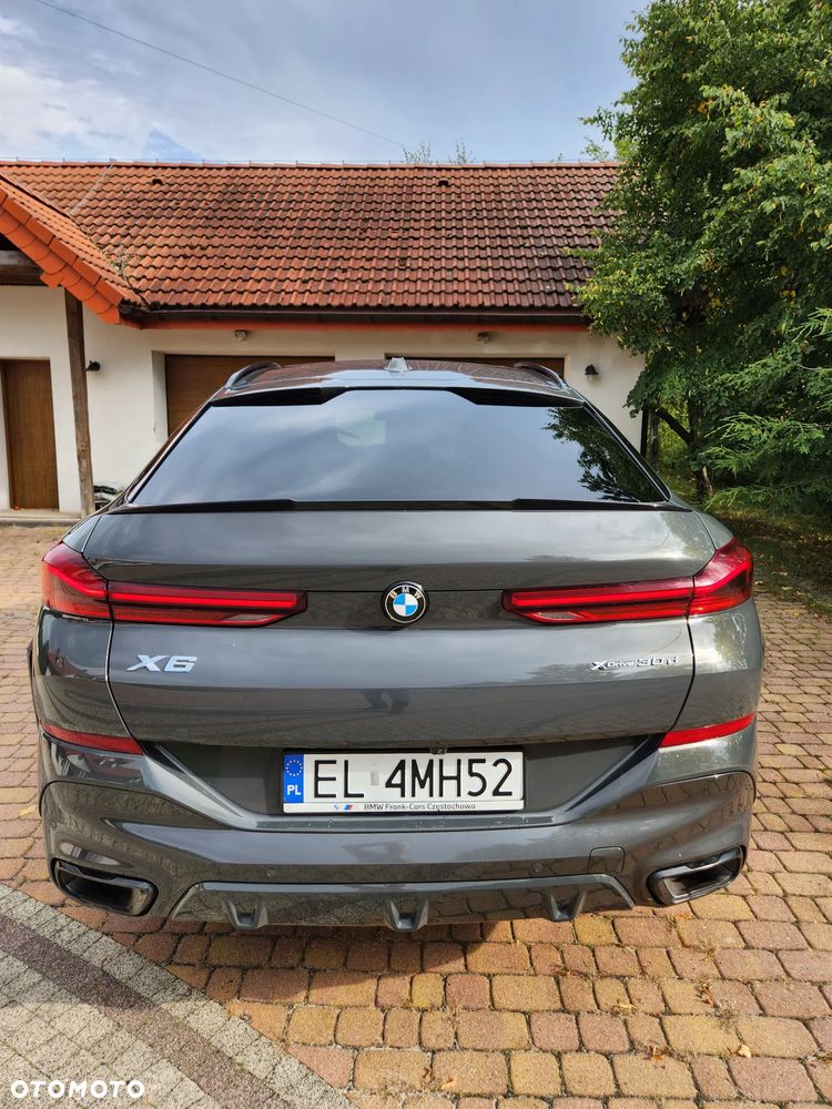 BMW X6 xDrive30d mHEV - 12