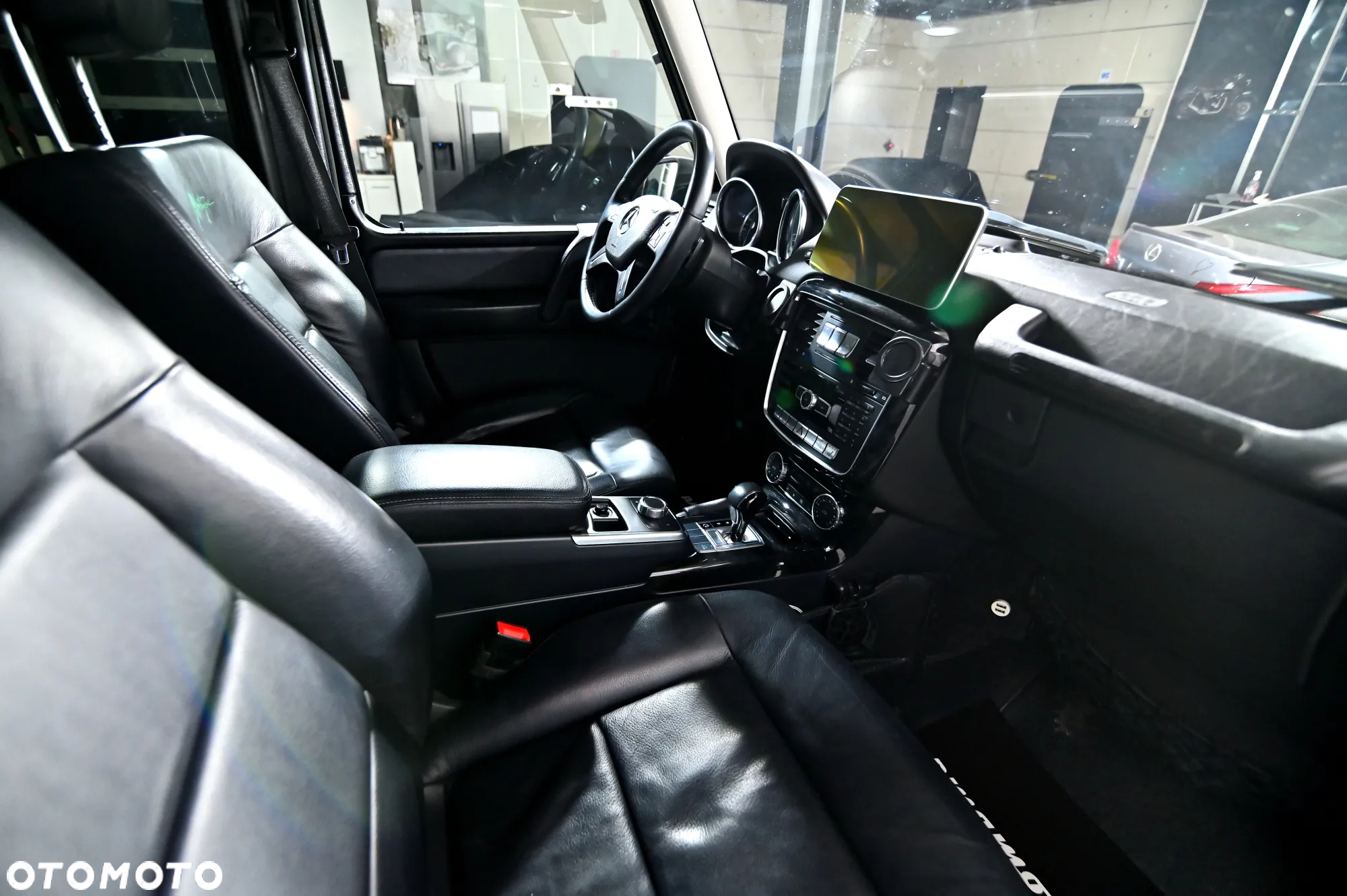 Mercedes-Benz Klasa G 350 BlueTec L - 18