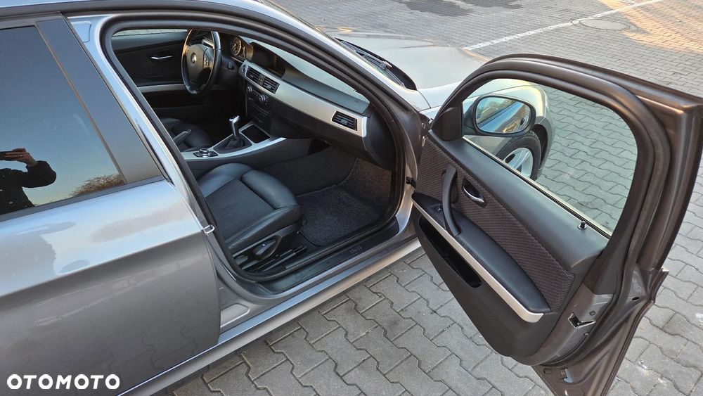 BMW Seria 3 318d DPF - 10