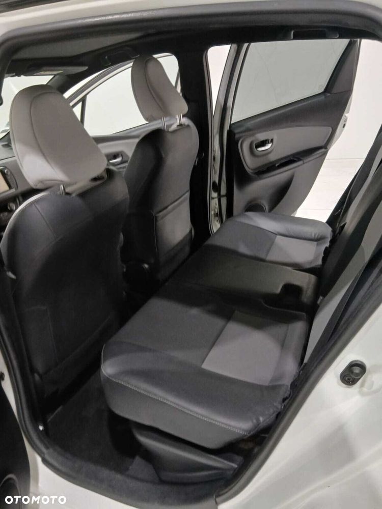 Toyota Yaris - 35