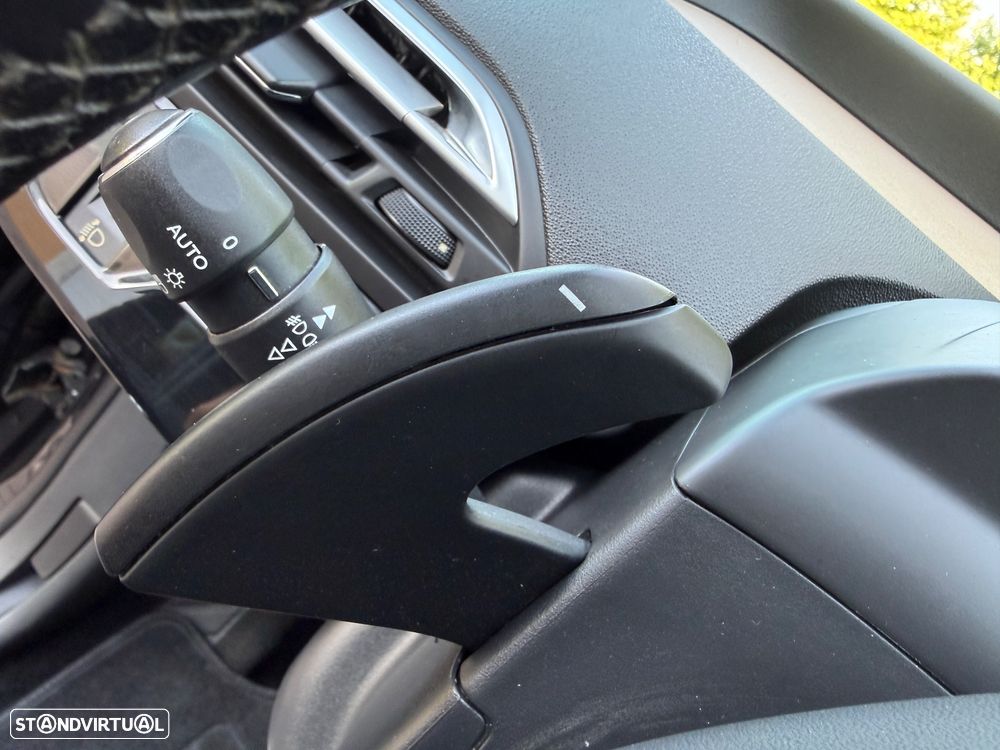 Citroën C4 Grand Picasso 1.6 e-HDi Collection ETG6 J17 - 33