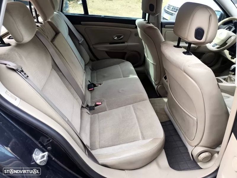 Renault Laguna Break 2.0 dCi Privilège - 10