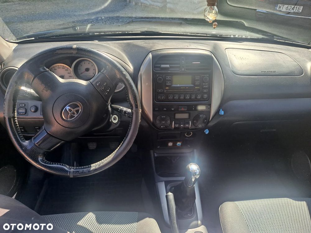 Toyota RAV4 D-4D 4x4 Edition - 8